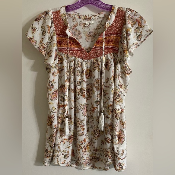 Maurices Tops - Maurices Floral Blouse - White and Red 18 inches from pit to pit